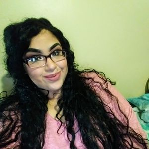 Meet your Posher, Isabel